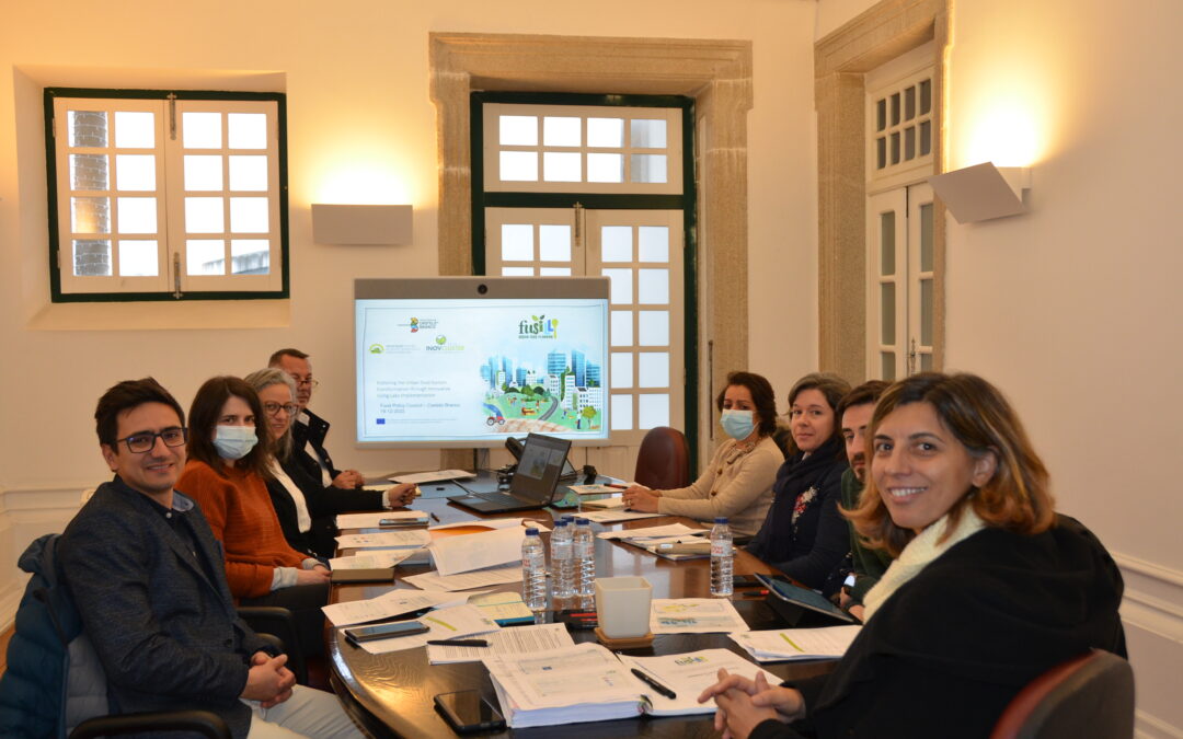 Castelo Branco's Food Council Meeting table